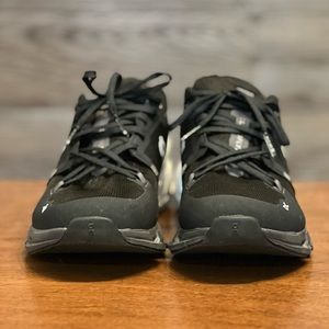 On Running Cloudflyer 4 Men’s Sneakers Size 10- WORN ONCE- Perfect Condition